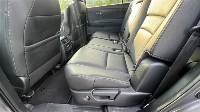 used 2022 Honda Pilot car, priced at $34,370