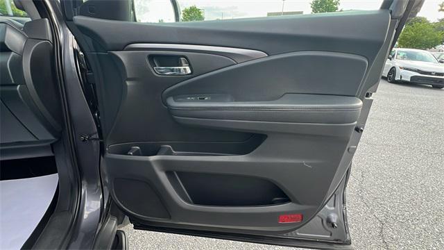 used 2022 Honda Pilot car, priced at $34,370