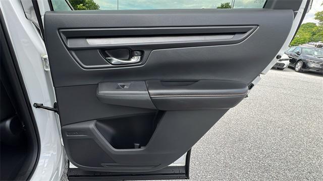 new 2025 Honda CR-V Hybrid car, priced at $38,000