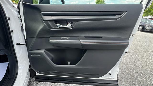 new 2025 Honda CR-V Hybrid car, priced at $38,000