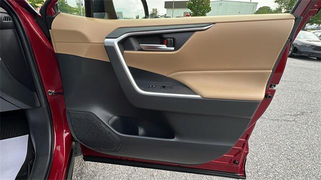 used 2020 Toyota RAV4 car, priced at $31,997