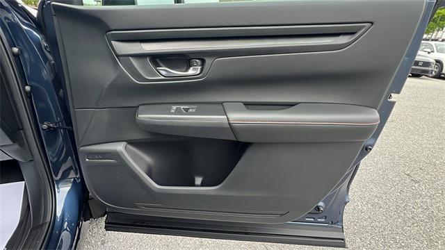 new 2025 Honda CR-V Hybrid car, priced at $37,545