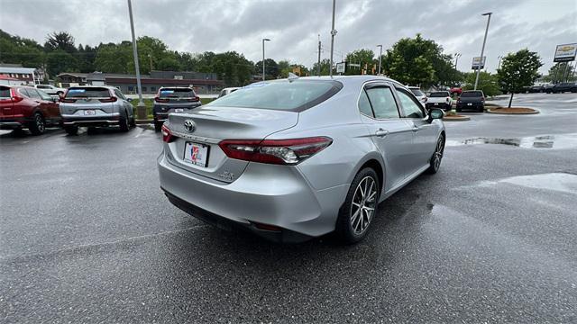 used 2022 Toyota Camry Hybrid car, priced at $28,451