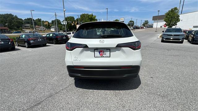 new 2025 Honda HR-V car, priced at $28,405