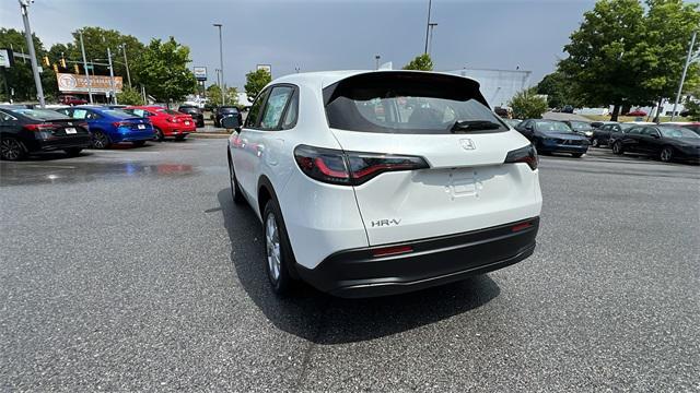 new 2025 Honda HR-V car, priced at $28,405