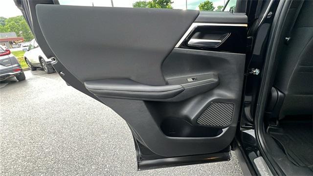 used 2022 Mitsubishi Outlander car, priced at $21,750