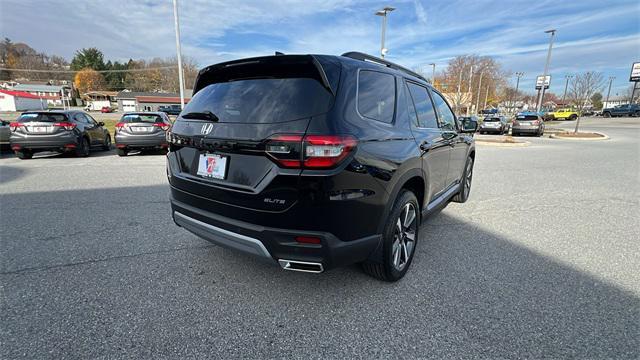 new 2025 Honda Pilot car, priced at $54,475