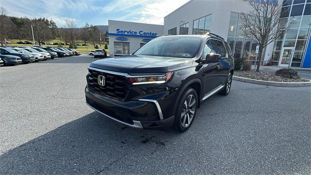 new 2025 Honda Pilot car, priced at $54,475