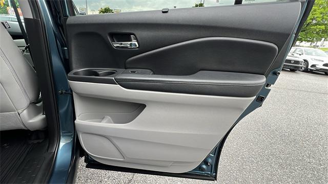 used 2020 Honda Pilot car, priced at $27,590