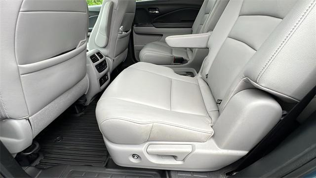 used 2020 Honda Pilot car, priced at $27,590