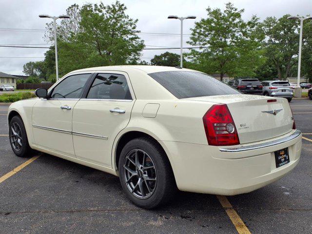 used 2009 Chrysler 300 car, priced at $7,960