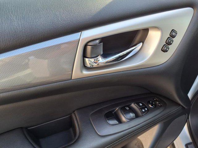 used 2020 Nissan Pathfinder car, priced at $19,114