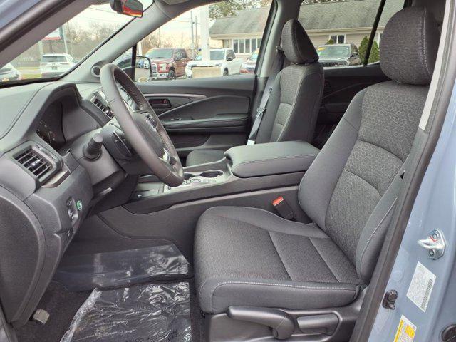 new 2025 Honda Ridgeline car, priced at $41,703