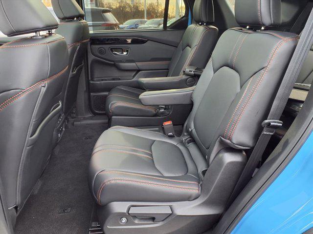 new 2025 Honda Pilot car, priced at $48,719