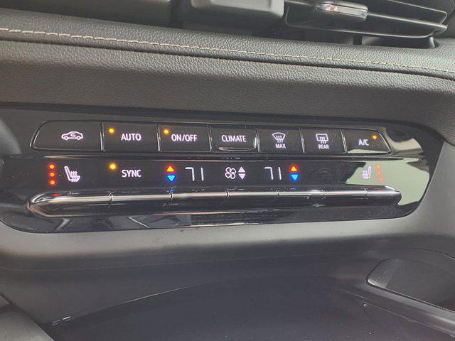 used 2022 Buick Envision car, priced at $23,635