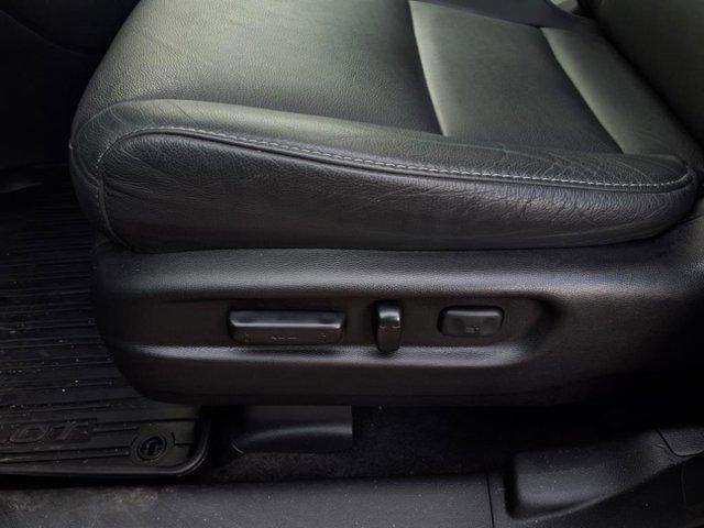 used 2022 Honda Pilot car, priced at $28,055