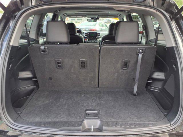 used 2022 Honda Pilot car, priced at $28,055