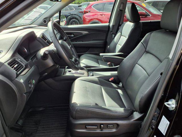 used 2022 Honda Pilot car, priced at $28,055
