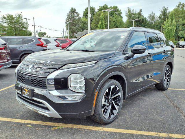 used 2023 Mitsubishi Outlander car, priced at $23,604