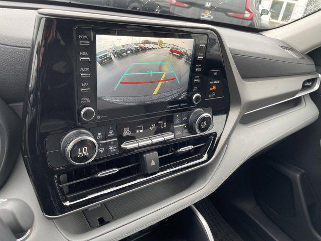 used 2020 Toyota Highlander car, priced at $27,660