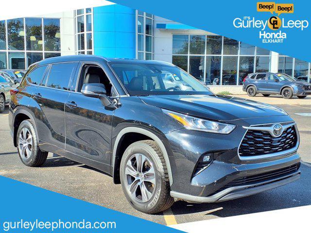 used 2020 Toyota Highlander car, priced at $24,490
