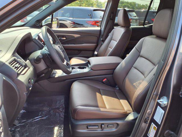 new 2025 Honda Ridgeline car, priced at $42,325