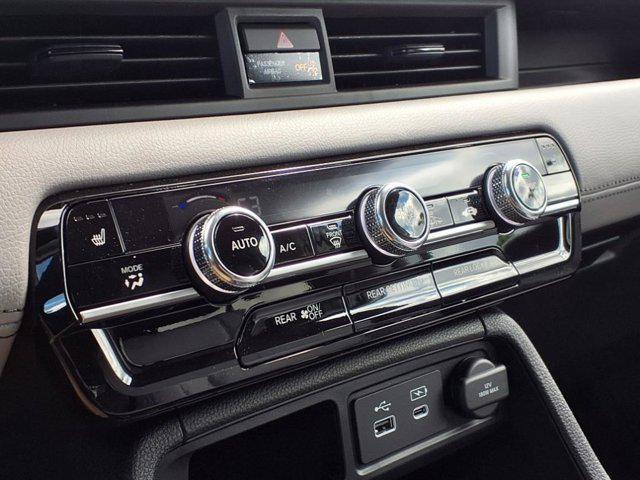 new 2025 Honda Pilot car, priced at $44,871
