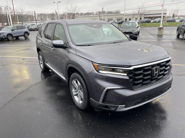 new 2025 Honda Pilot car, priced at $42,900