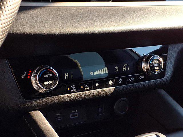 used 2024 Mitsubishi Outlander car, priced at $23,435