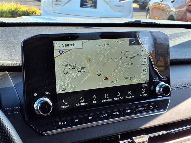 used 2024 Mitsubishi Outlander car, priced at $23,435