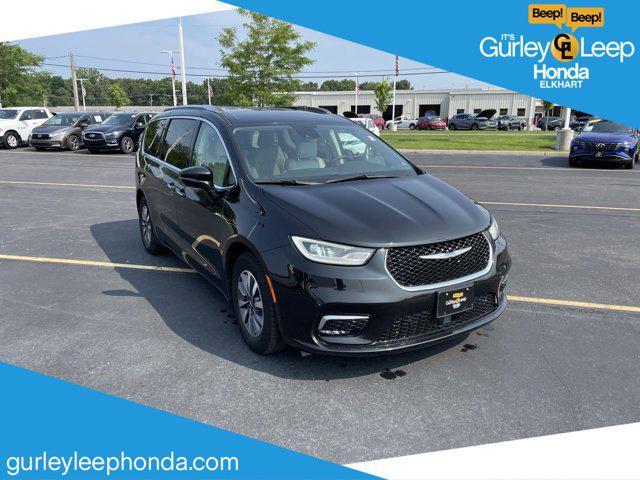 used 2021 Chrysler Pacifica Hybrid car, priced at $20,310