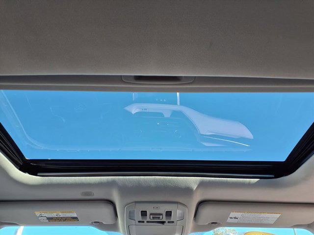 used 2021 Toyota Highlander car, priced at $33,997