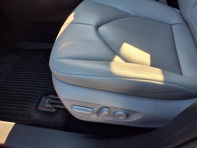 used 2021 Toyota Highlander car, priced at $33,997