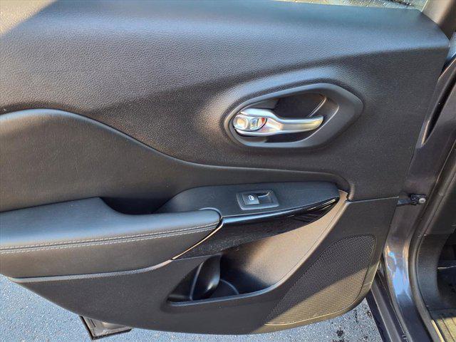 used 2023 Jeep Cherokee car, priced at $20,232