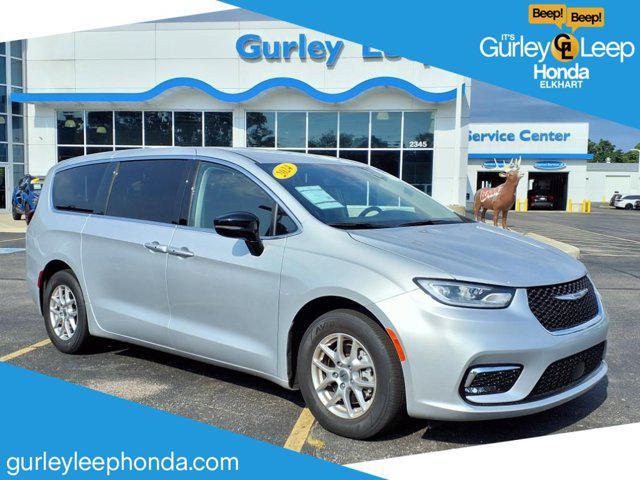 used 2024 Chrysler Pacifica car, priced at $27,183