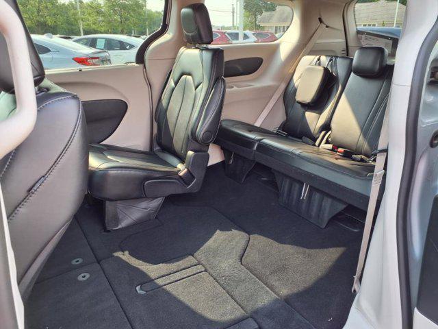 used 2024 Chrysler Pacifica car, priced at $22,658