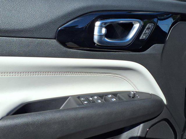 used 2022 Jeep Compass car, priced at $24,072