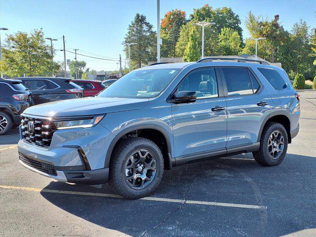 new 2025 Honda Pilot car, priced at $48,359