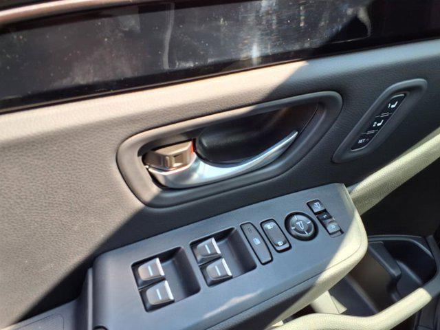 new 2025 Honda Pilot car, priced at $47,888