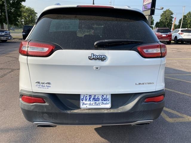 used 2015 Jeep Cherokee car, priced at $13,995