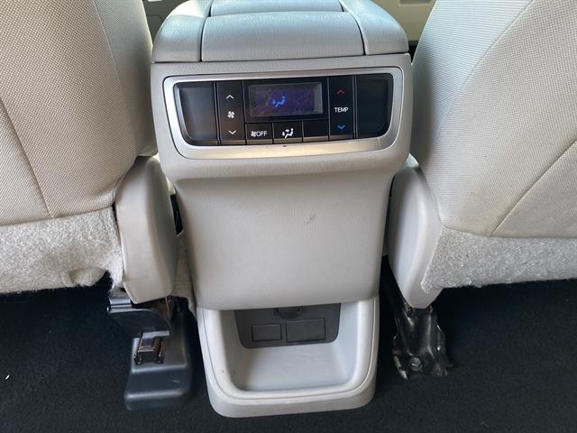 used 2014 Toyota Highlander car, priced at $16,450