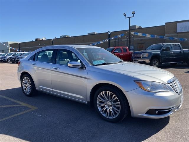 used 2012 Chrysler 200 car, priced at $8,995