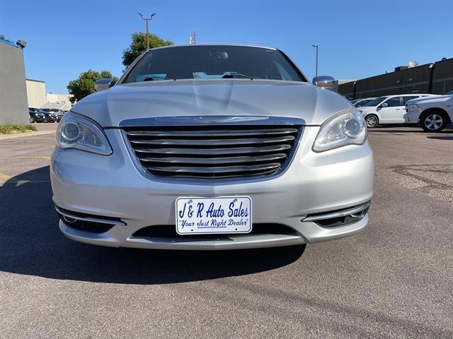 used 2012 Chrysler 200 car, priced at $8,995