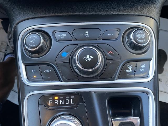 used 2016 Chrysler 200 car, priced at $7,995