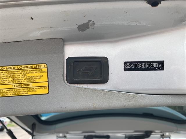 used 2013 Toyota Highlander car, priced at $13,650