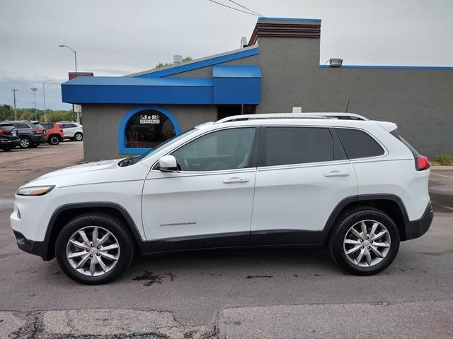 used 2018 Jeep Cherokee car, priced at $21,995