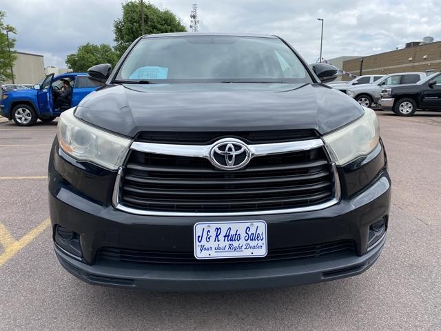 used 2014 Toyota Highlander car, priced at $14,995