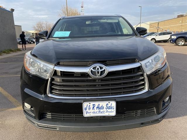 used 2016 Toyota Highlander car, priced at $19,850