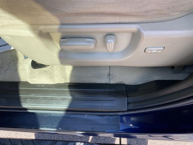 used 2011 Toyota Tundra car, priced at $19,995
