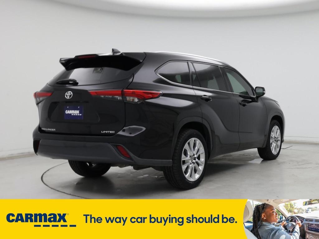 used 2020 Toyota Highlander car, priced at $32,998